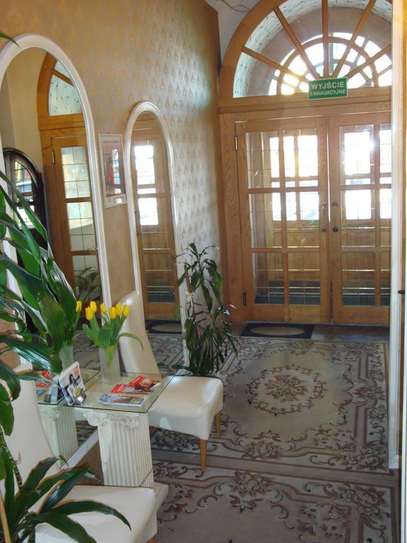 Hotel Bristol Tarnów Dış mekan fotoğraf