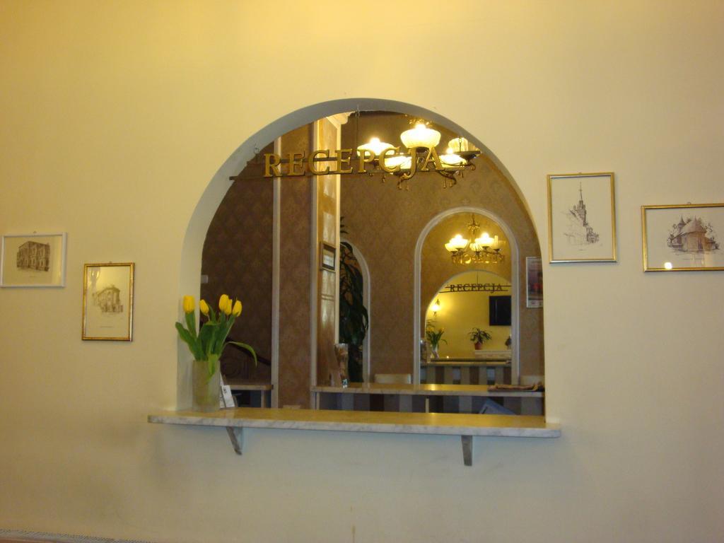 Hotel Bristol Tarnów Dış mekan fotoğraf