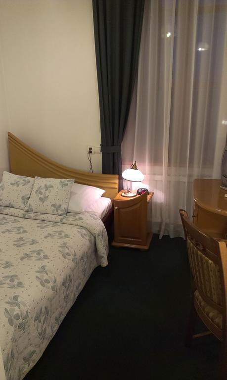 Hotel Bristol Tarnów Oda fotoğraf