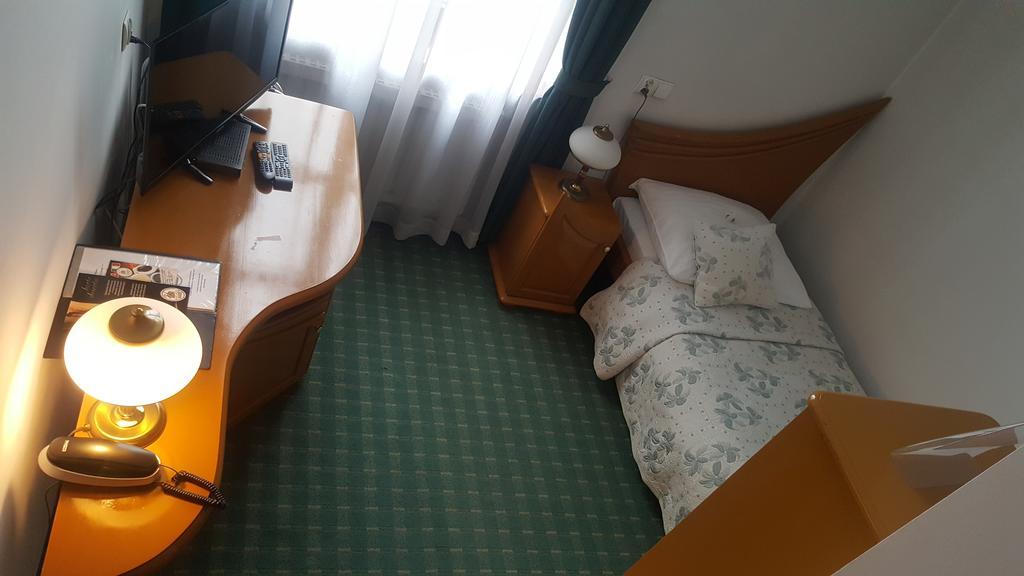 Hotel Bristol Tarnów Dış mekan fotoğraf