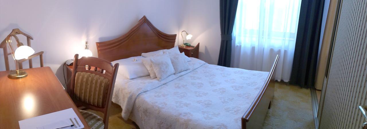 Hotel Bristol Tarnów Dış mekan fotoğraf